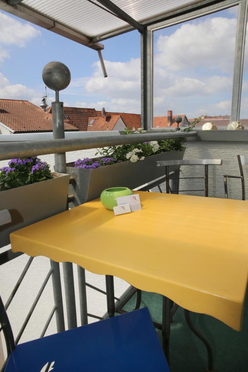 Hotel Zum Weissen Roessel Walldorf  Ngoại thất bức ảnh