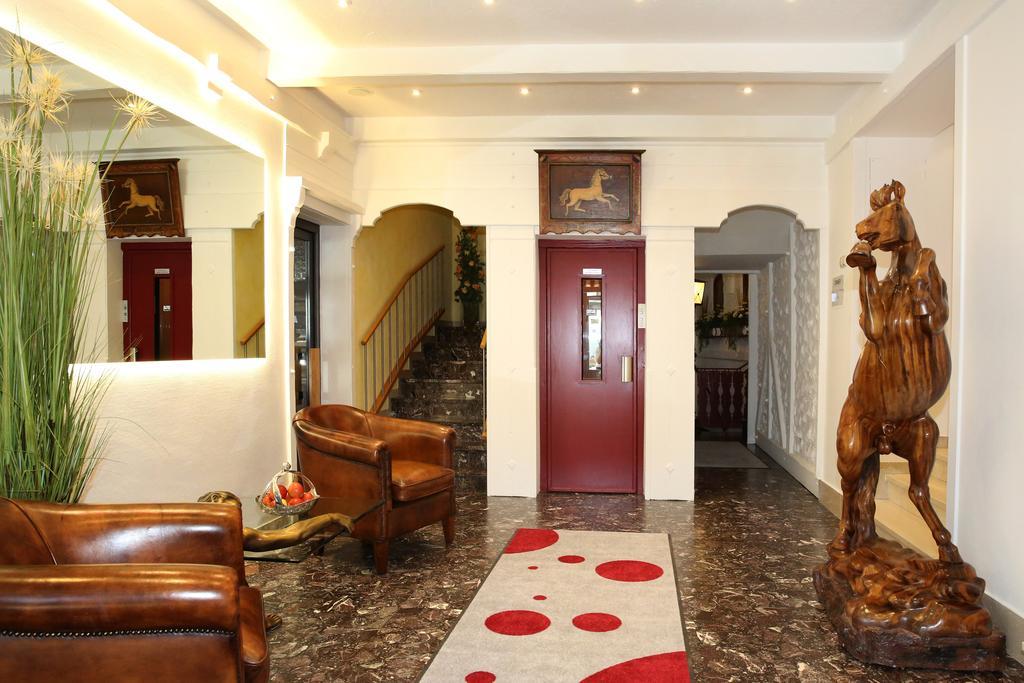 Hotel Zum Weissen Roessel Walldorf  Ngoại thất bức ảnh